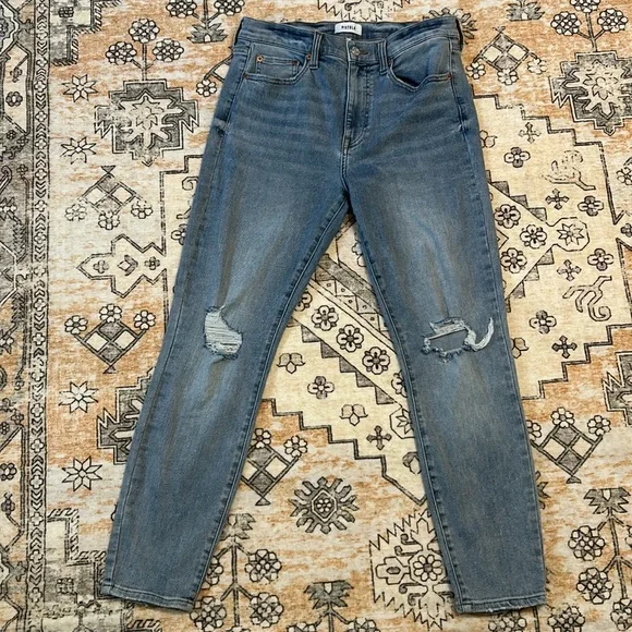 🎉HP🎉PISTOLA 29 Cassie- high waist & straight leg jeans w distressing—see photos - Picture 2 of 11